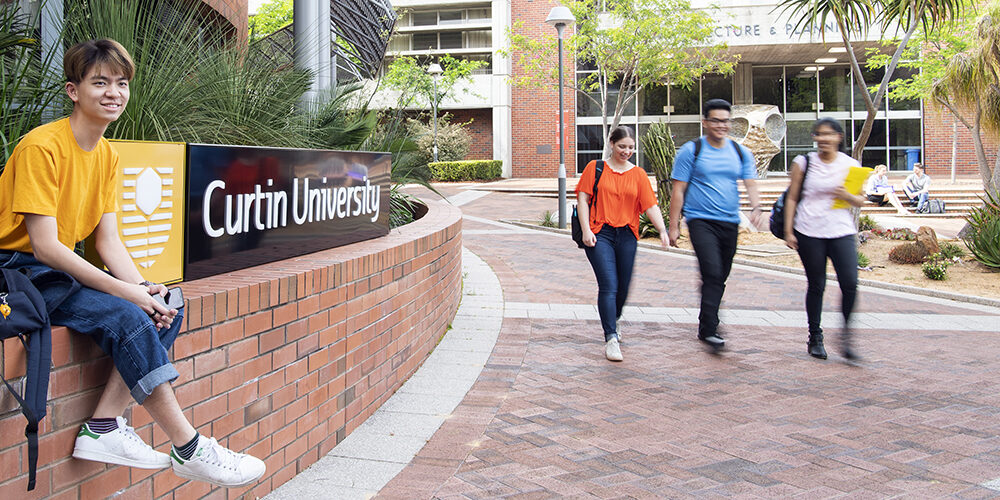 Allison Taylor Single Mum Scholarship at Curtin University in Australia for 2024